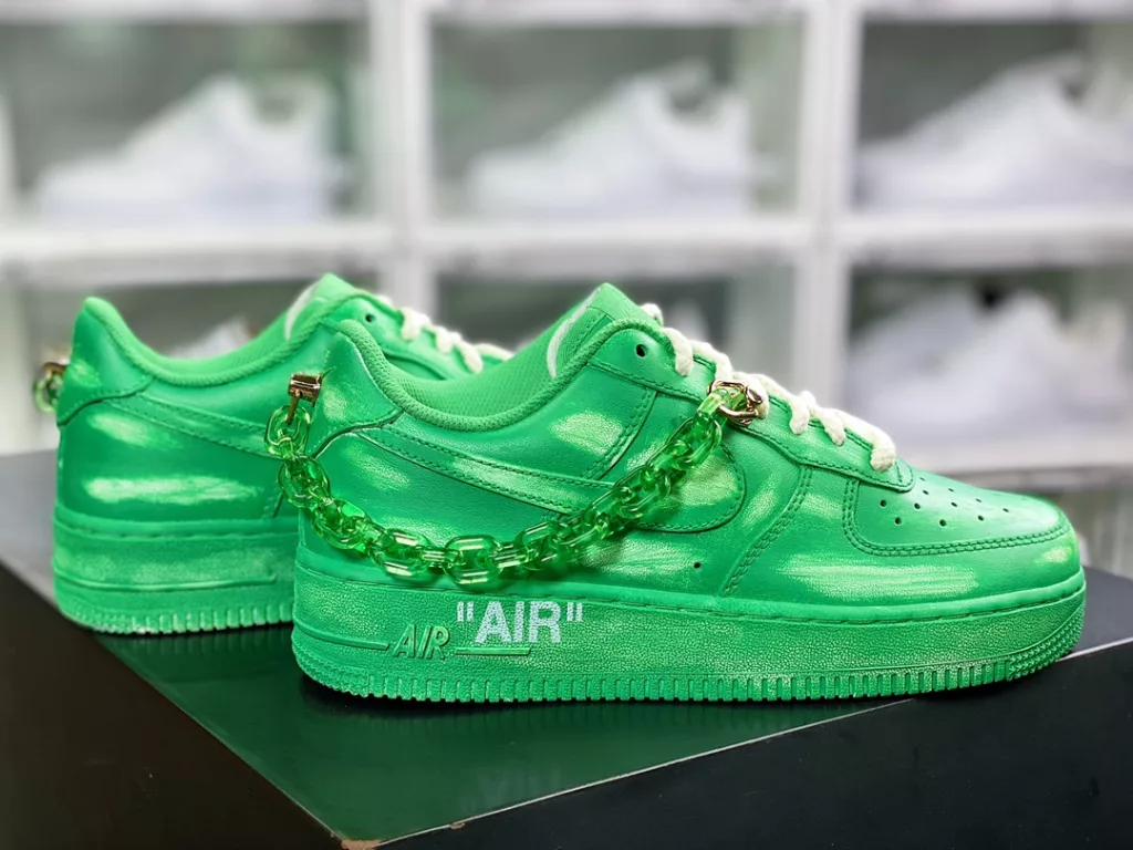 Nike Air Force 1 07 LV8 