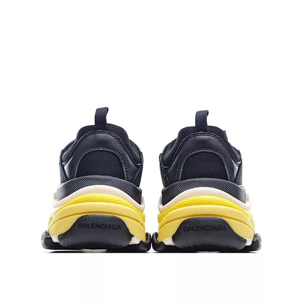 Company level original box Balenciaga Triple S Balenciaga Dad's shoes 1.0, breakthrough in eight layer sole, impossible to debut original sole eight layer combination Balenciaga does not make any comparison, seeing is believing 9