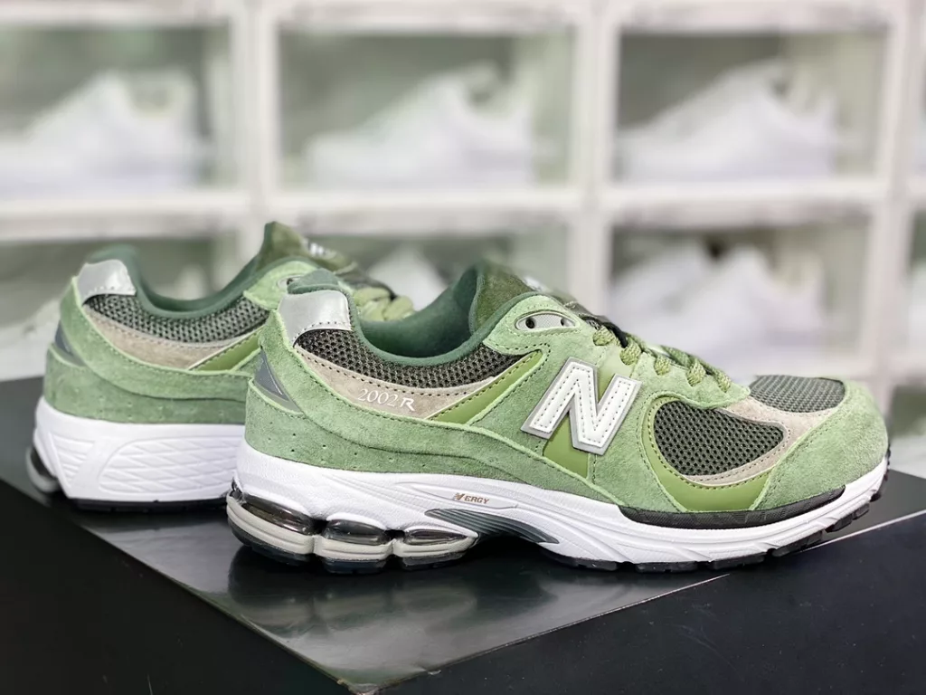 NB Made in USA M990V3 third-generation series low cut American heritage classic retro casual sports versatile dad running shoes 