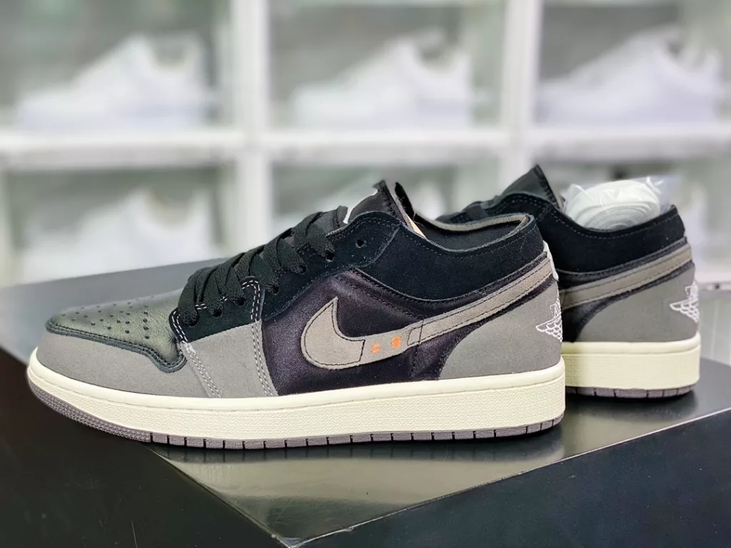 Nike Air Jordan 1 Low SE Craft 