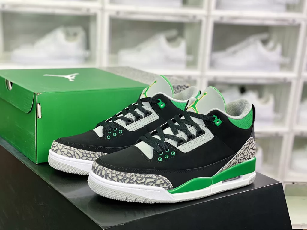 Nike Air Jordan 3 Retro 