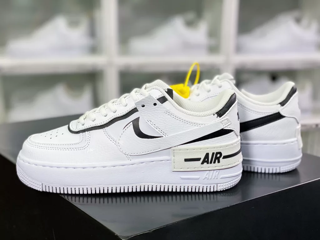 Nike WMNS Air Force 1 Shadow 