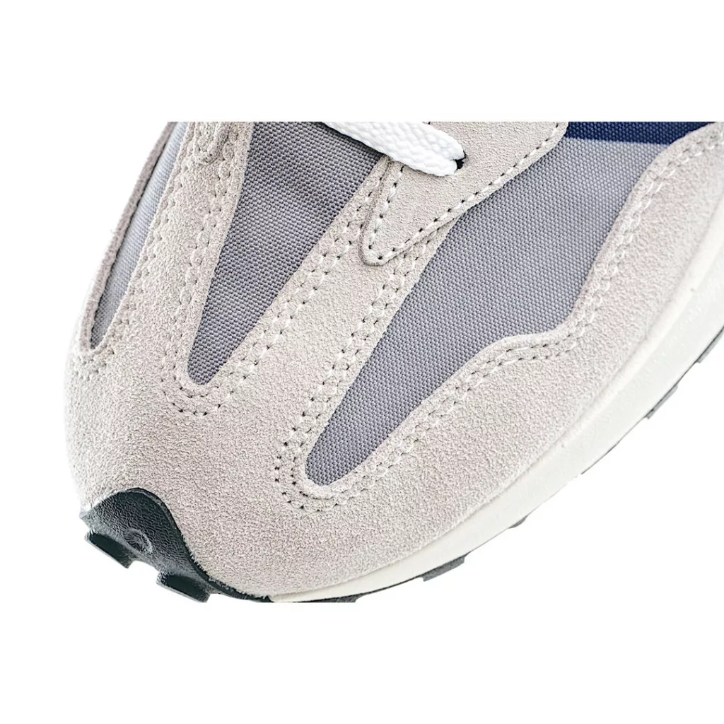 The pure original version of the New Balance NB327 series retro casual sports jogging shoes is created by combining the original factory fine suede data file with secondary high density MD material. The original sole and upper are made of specially customized materials with delicate patterns from the original factory