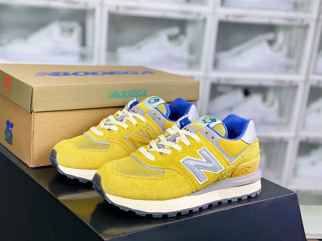 Bodega x NB 574 Upgraded Series Low cut Retro Casual Sports Jogging Shoe 