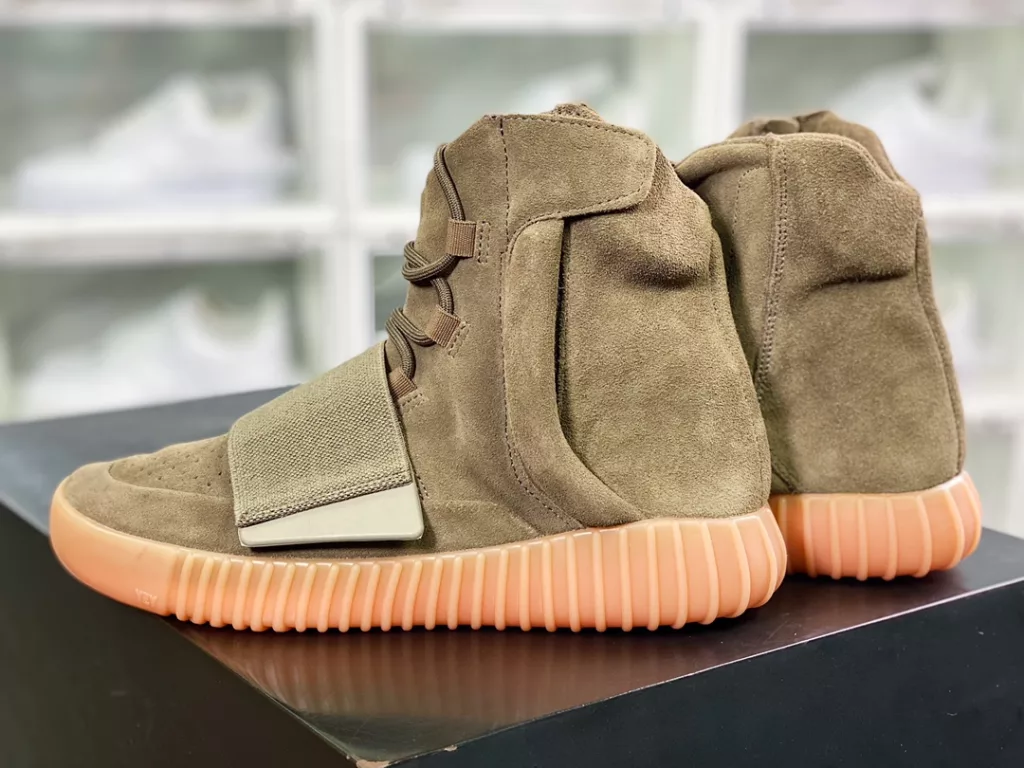 Kanye West x Originals YEEZY BOOST 750 