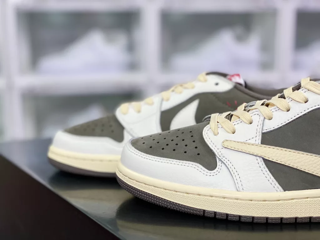 Air Jordan 1 Low OG SP 