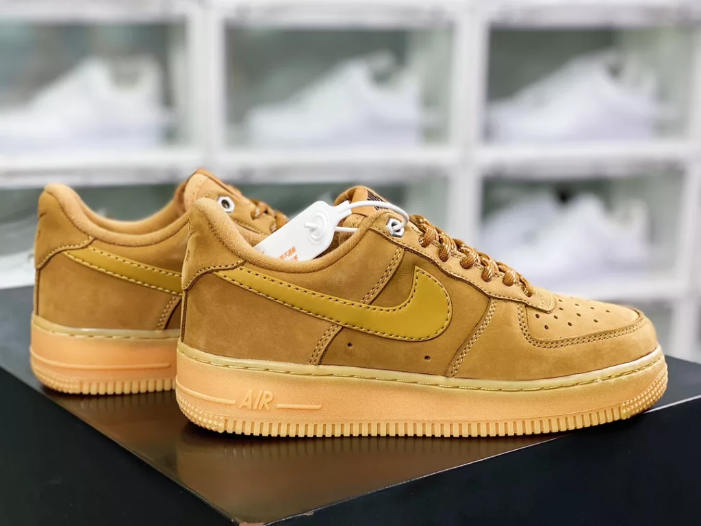 Nike Air Force 1 Low 07 LV8 