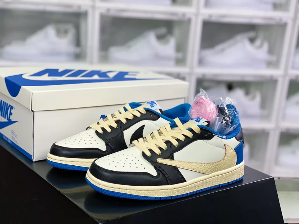 Air Jordan 1 Low OG SP 