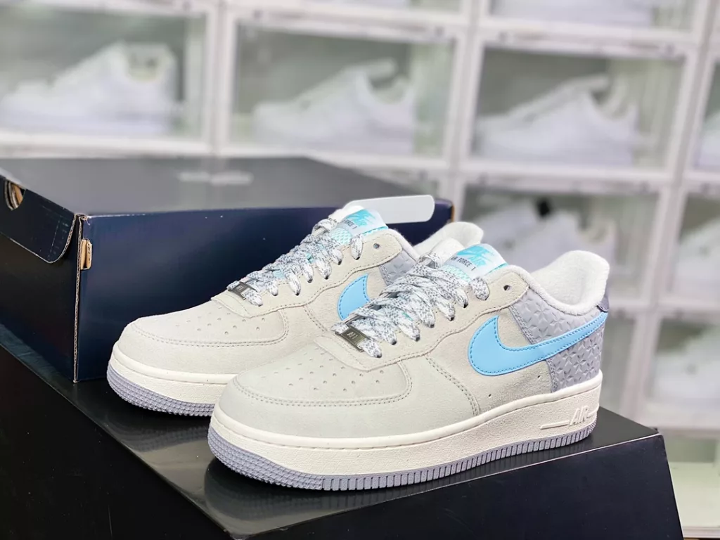 Nike Air Force 1'07 Low LX 