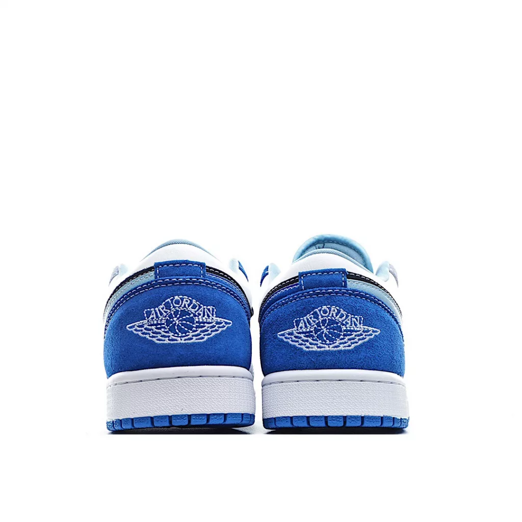 The only ceiling level Air Jordan 1 Low low cut retro cultural basketball shoes in the B-version new product market are white, blue, and black. Product number: DH0206-400. Price positioning: Conscience. Dozens of color schemes are gradually released