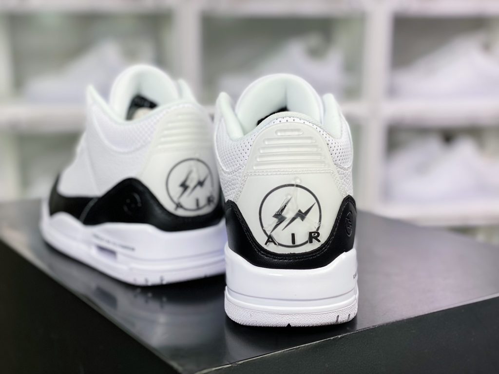 Air Jordan 3 Retro 