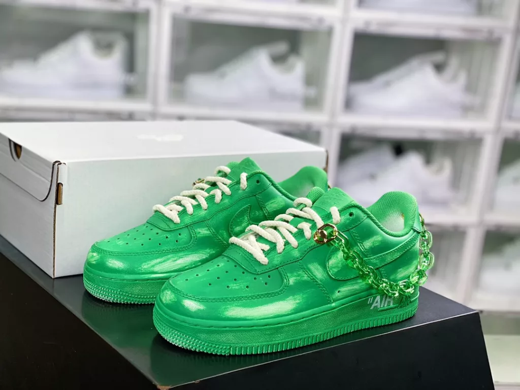 Nike Air Force 1 07 LV8 