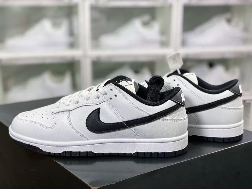 New Nike WMNS SB Dunk Low 