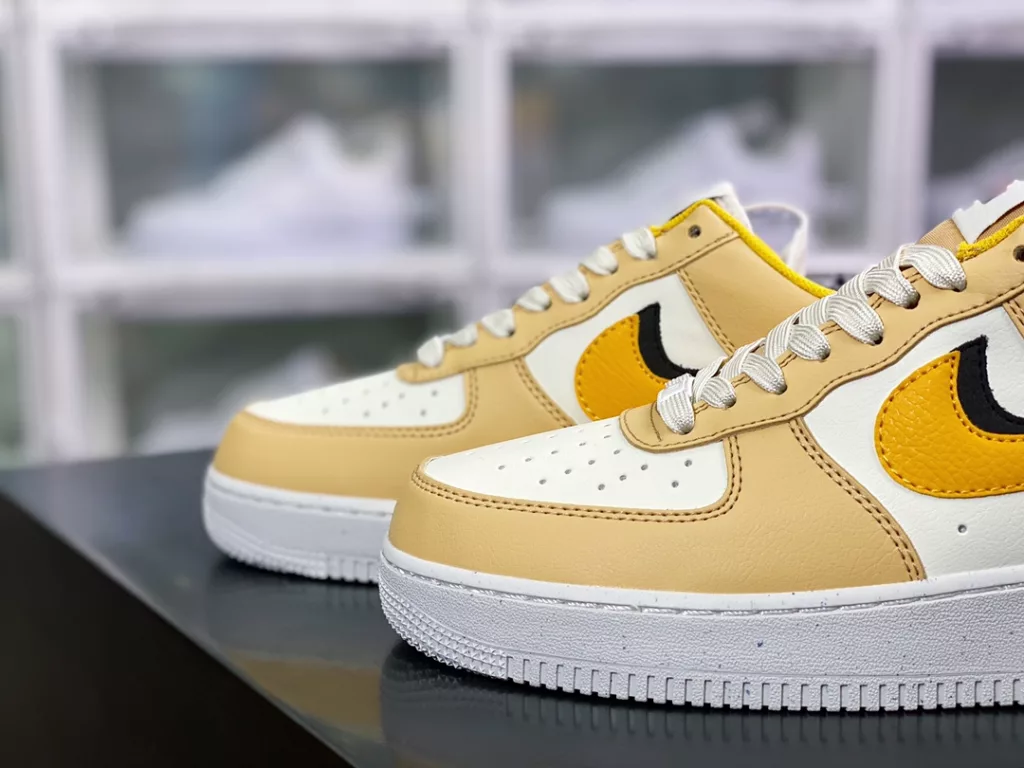 Nike Air Force 1Low '07 LV8 