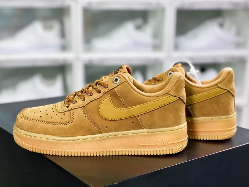 Nike Air Force 1 Low 07 LV8 