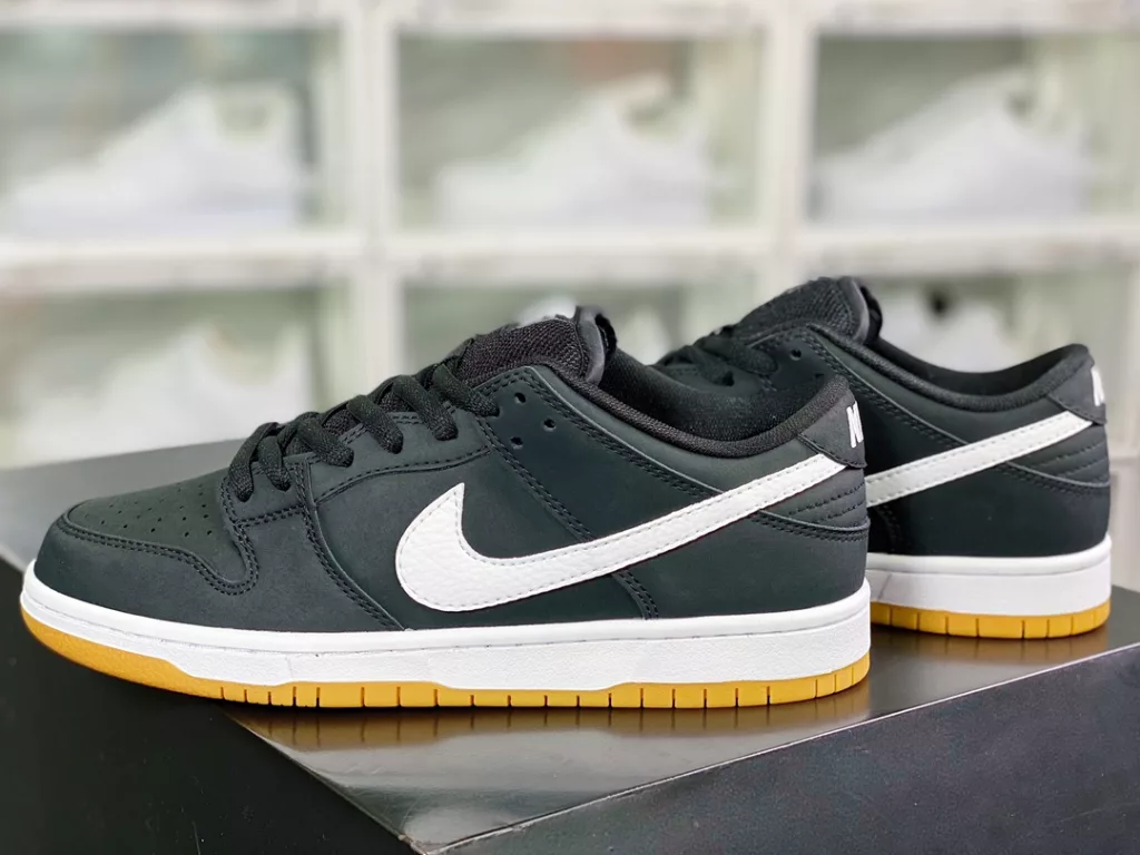 SB Dunk Low Pro Zoom 