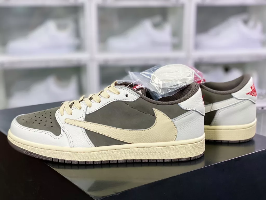 Air Jordan 1 Low OG SP 