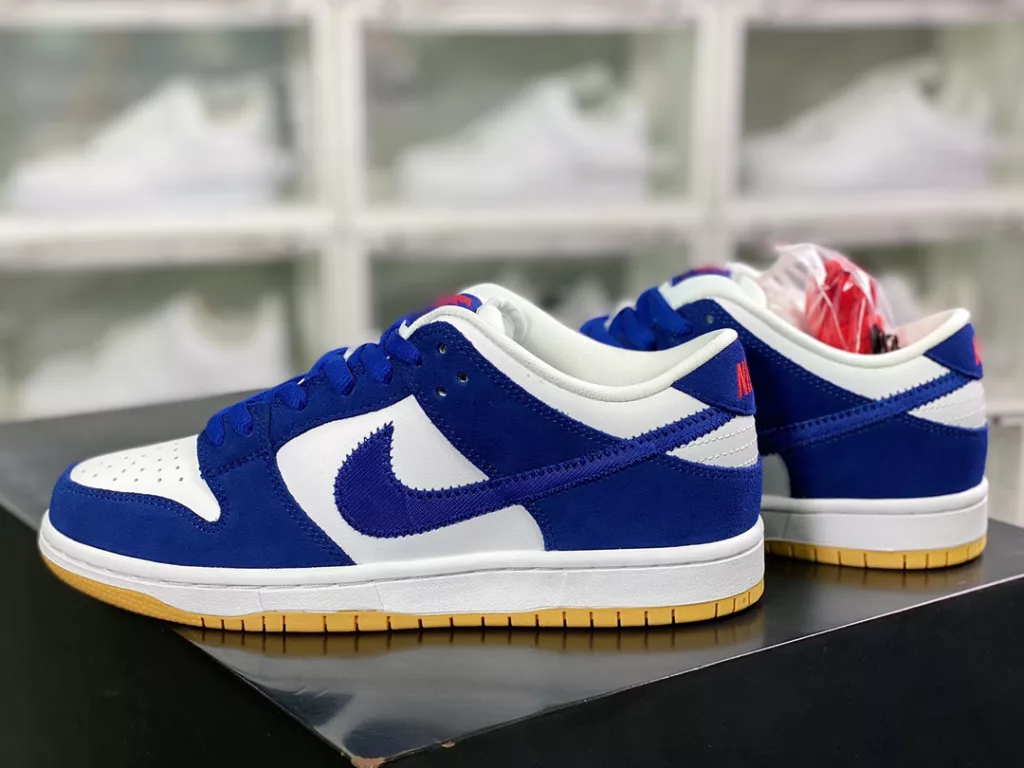 Nike SB Dunk Low PRO 