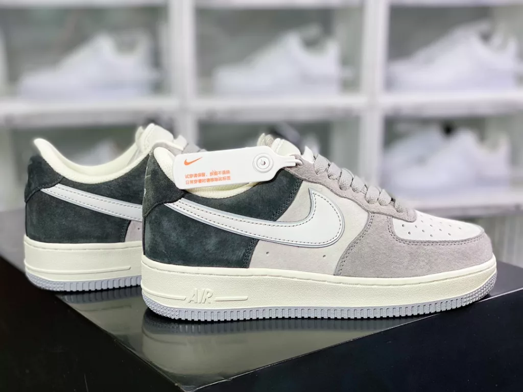 Nike Air Force 1'07 Low LX 