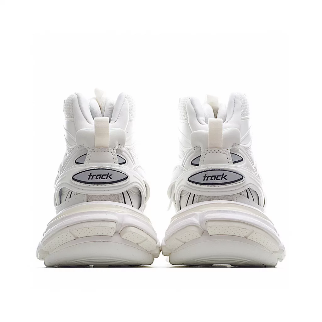 【 OK Scan Version 】 The original version of the new BALENCIAGA Balenciaga Runner 7.0 showcases designer Demna's sneaker style through details such as overflow, worn-out, and stitching, conveying a retro feel with a pair of 'old shoes' 9