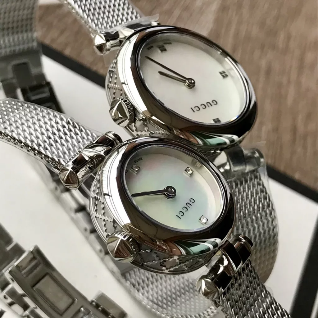 Gucci Baselworld new favourite, new design, natural mother-of-pearl face, delicate mesh band, original Swiss quartz, large parts original out, small 22 ~ medium ~ 27mm diameter, with full package out!