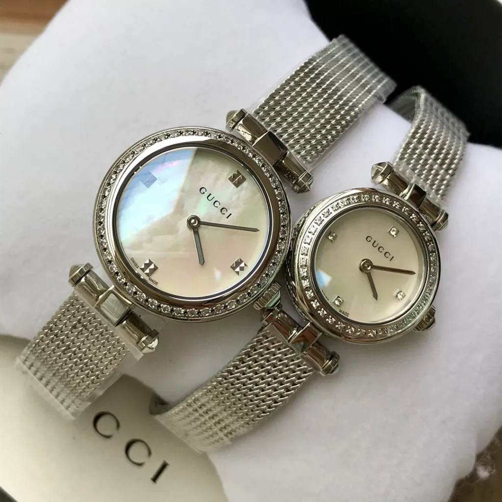 Gucci Baselworld new favourite, new design, natural mother-of-pearl face, delicate mesh band, original Swiss quartz, large parts original out, small 22 ~ medium ~ 27mm diameter, with full package out!