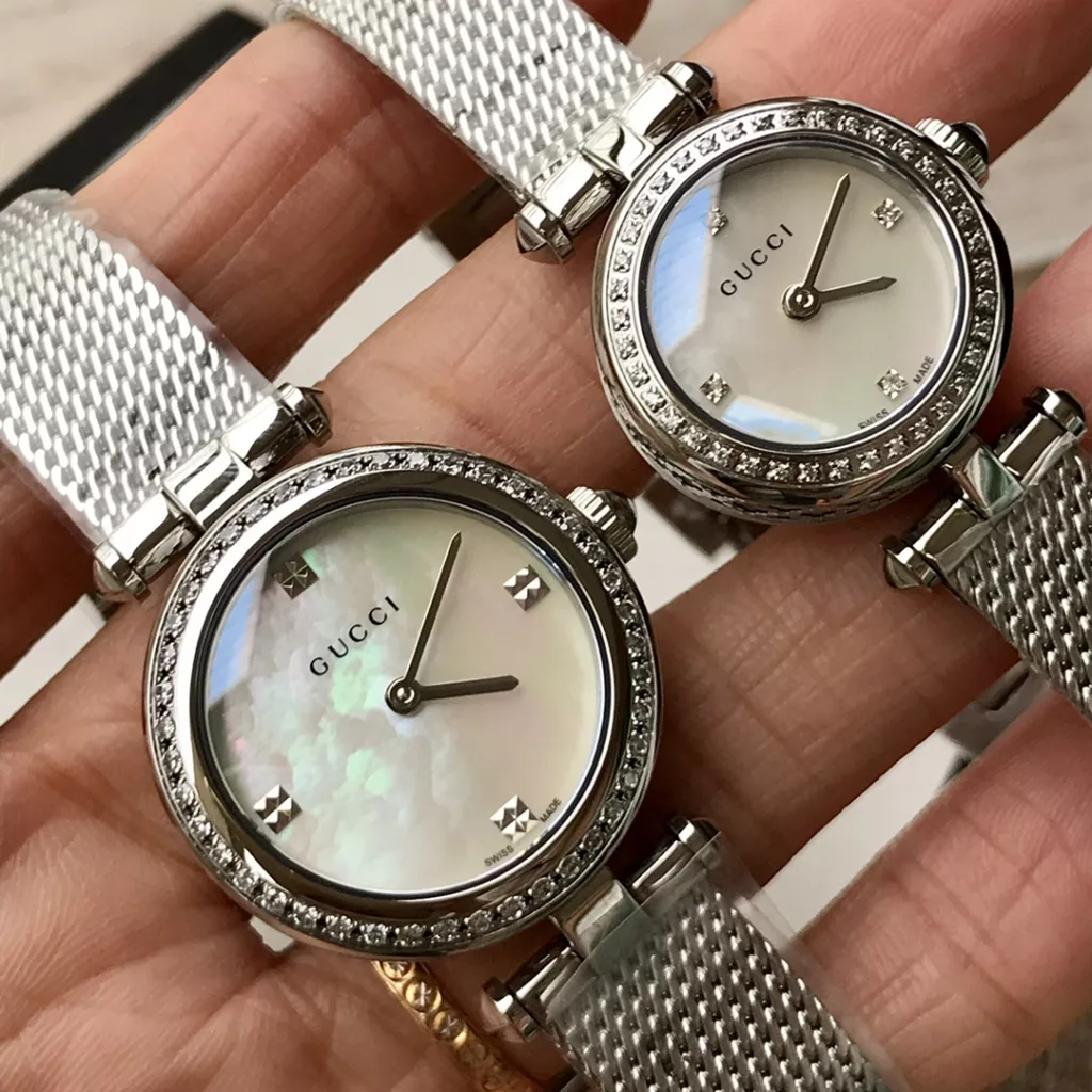 Gucci Baselworld new favourite, new design, natural mother-of-pearl face, delicate mesh band, original Swiss quartz, large parts original out, small 22 ~ medium ~ 27mm diameter, with full package out!