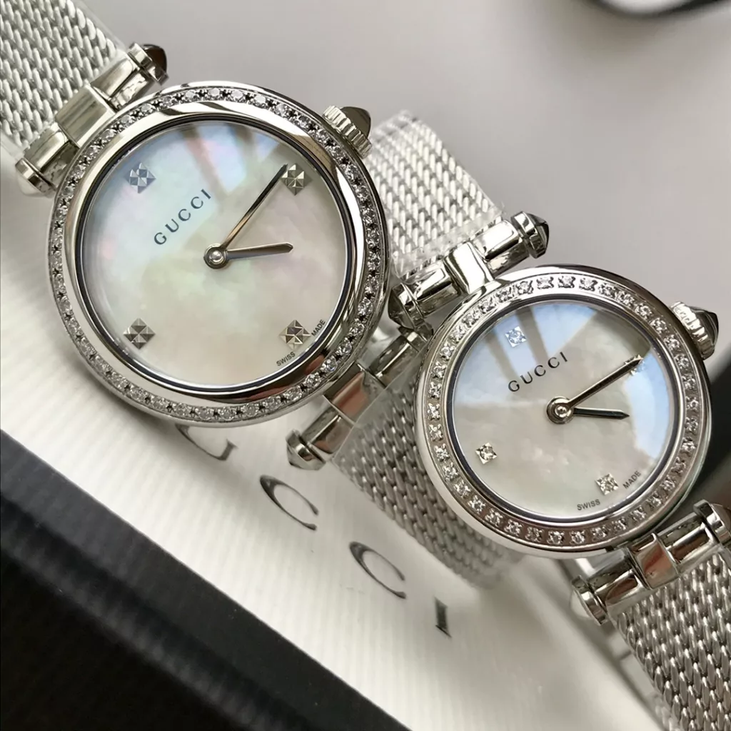 Gucci Baselworld new favourite, new design, natural mother-of-pearl face, delicate mesh band, original Swiss quartz, large parts original out, small 22 ~ medium ~ 27mm diameter, with full package out!