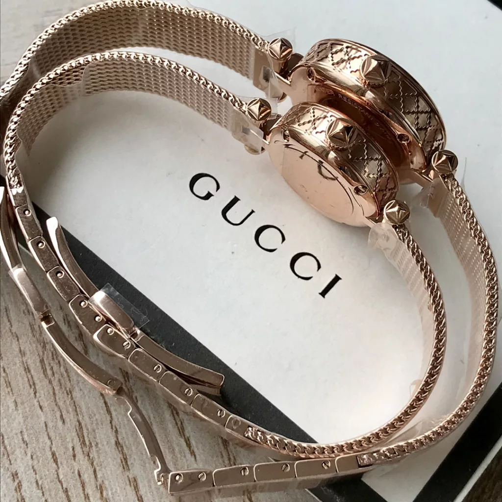 Gucci Baselworld new favourite, new design, natural mother-of-pearl face, delicate mesh band, original Swiss quartz, large parts original out, small 22 ~ medium ~ 27mm diameter, with full package out!