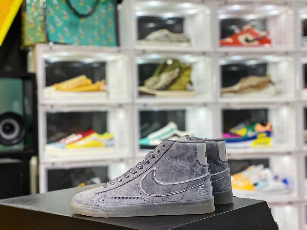 Nike Blazer Mid Versatile Piece Company level Strongest Nike Blazer Trailblazer ‼️ The timeless trend of IP craftsmanship, fine needle stitching, and wiring all follow the original shoe label, the original box, and the pure original shoe upper pulled back from Qingdao QT, LX3 factory made in 10