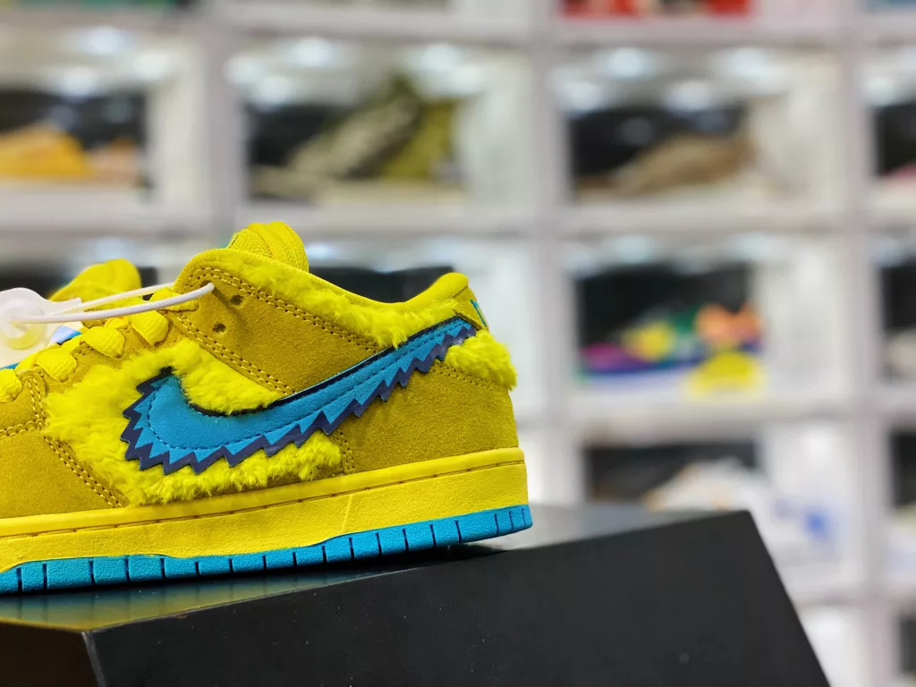 Company level Grateful Dead X NK SB Dunk L OW Yellow Bear is currently the highest version on the market, with an exclusive batch of original boxes and built-in air cushions. The original standard is not a commercial waste currency item number CJ510