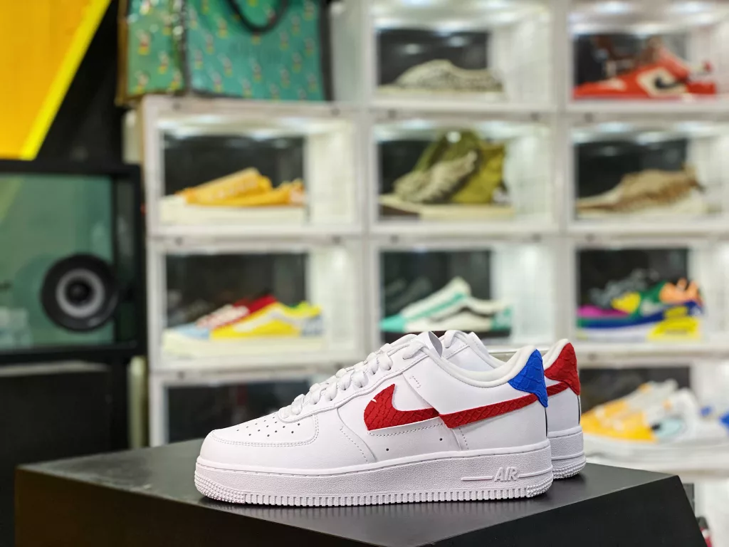 Air force 1 07 LxX hook blue red 10