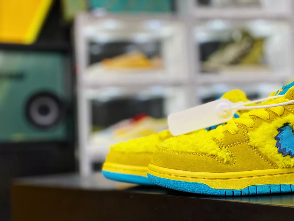 Company level Grateful Dead X NK SB Dunk L OW Yellow Bear is currently the highest version on the market, with an exclusive batch of original boxes and built-in air cushions. The original standard is not a commercial waste currency item number CJ510