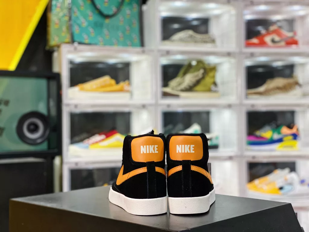 Nike Blazer Mid Versatile Piece Company level Strongest Nike Blazer Trailblazer ‼️ The timeless trend of IP craftsmanship, fine needle stitching, and wiring all follow the original shoe label, the original box, and the pure original shoe upper pulled back from Qingdao QT, LX3, factory made in 10