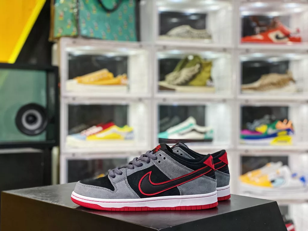 Nike SB Dunk Low Pro SB BMW Instrument Panel SB Skateboarding Shoes True Original Box Correct Last Top Craft with Built-in Cushioning Zoom Air Cushion Nike SB Signed Skater Ishod Wair Welcome from 10