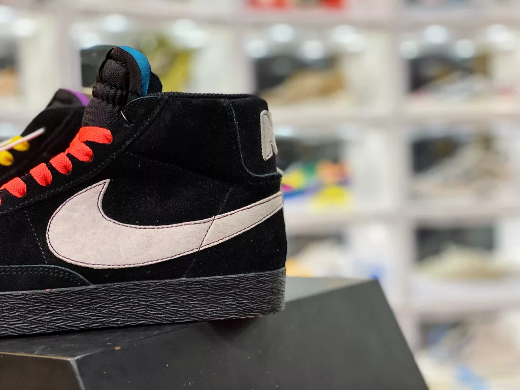 The company level Nike SB Zoom Blazer Mid 'prm Nike Trailblazer series has newly developed last shaped cardboard, the correct sole bite pattern version, and the classic Trailblazer high top versatile casual sports board shoe Nike Blazer adopts 10% color and material combinations