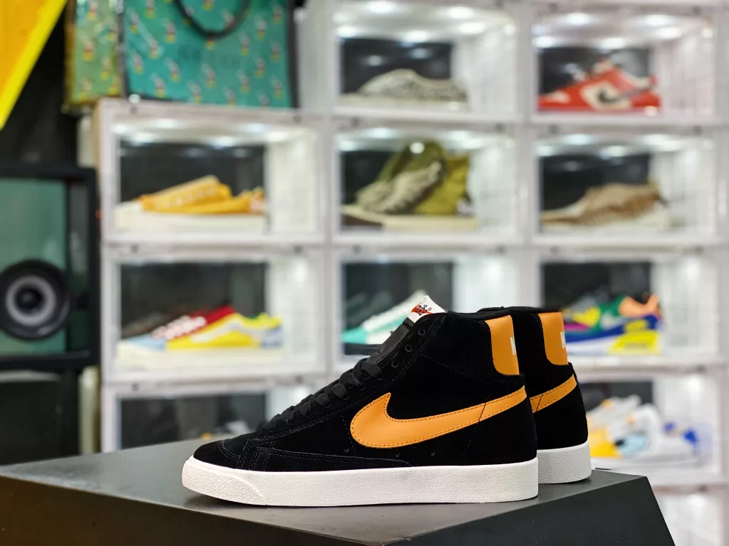 Nike Blazer Mid Versatile Piece Company level Strongest Nike Blazer Trailblazer ‼️ The timeless trend of IP craftsmanship, fine needle stitching, and wiring all follow the original shoe label, the original box, and the pure original shoe upper pulled back from Qingdao QT, LX3, factory made in 10