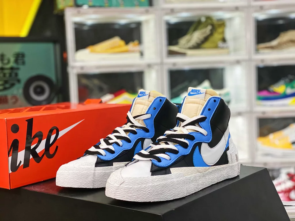 The strongest toxic version of Sacai x Nike Blazer Mid has been stored in four colors, with built-in NFC sensing chip. Currently, the most mature Sacai high top ‼️ Original cardboard last creates a natural small waist # Difference in the original factory's top layer leather material, market imitation top layer version # 10