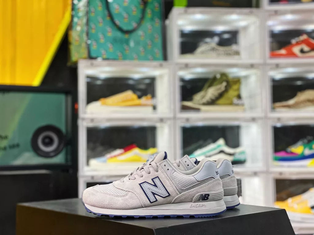 There is no difference between the original channel and the genuine product ‼ New Balance 574 New Bailun Original Grey 3M Reflective Retro Running Shoe ENCAP Cushioned Midsole Original Box Original Standard Tmall JD Platform Exclusive for Early Peripheral Physical Charging Numerous Cases, Foreign Trade Customers 10