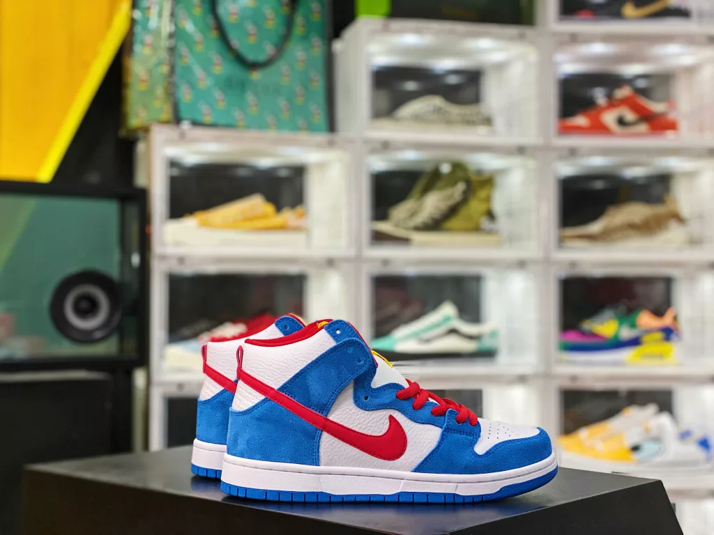 Genuine Nike SB Board Shoes High Top Machine Cat Doraemon A Dream Blue White Red Nike SB Dunk High 