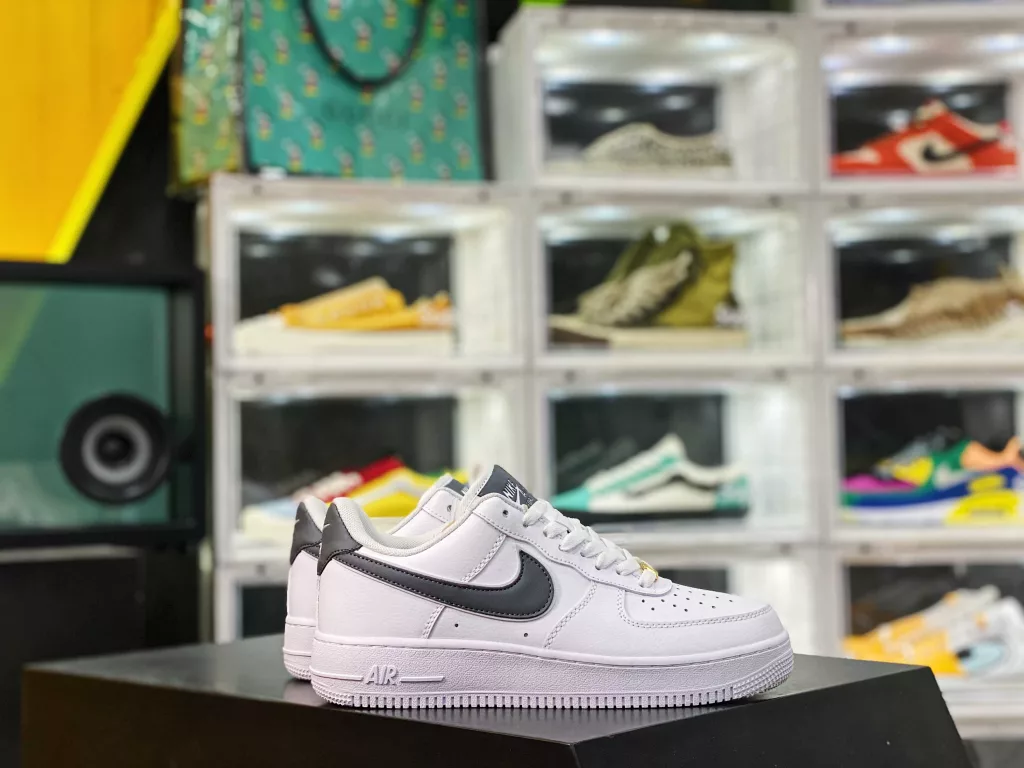 Official new company level Nike Air Force 1'07 Low 