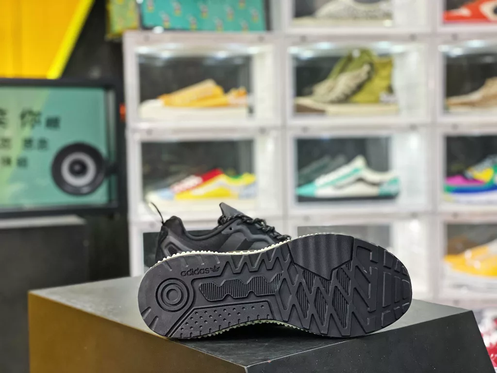 True label with half size # avant-garde to the extreme # Tribute to new technology 4D printing technology ❗ 2020 New Product, Adidas Consortium Runner Sense 4D 