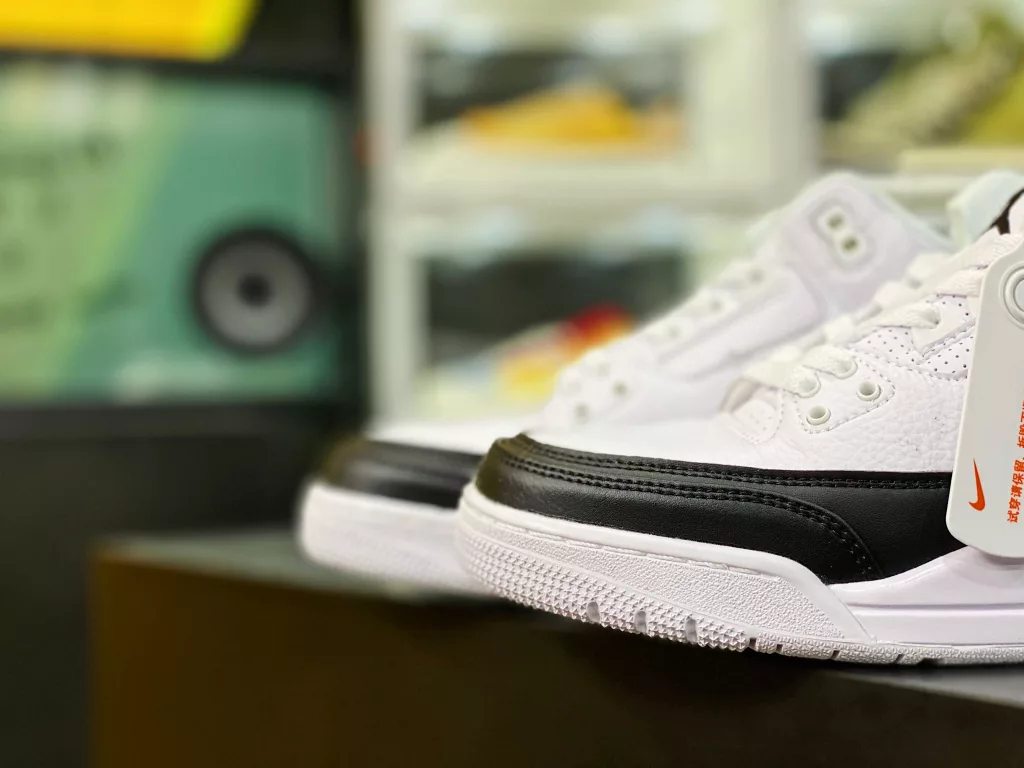 Pure original version 🌈 Fragment Design x Air Jordan 3 AJ3 Qiao 3 Hiroshi Fujiwara Lightning Co branding # The whole pair of shoes are presented with a classic and versatile black and white theme, the upper is made of leather with excellent texture, and the white body matches with black 10