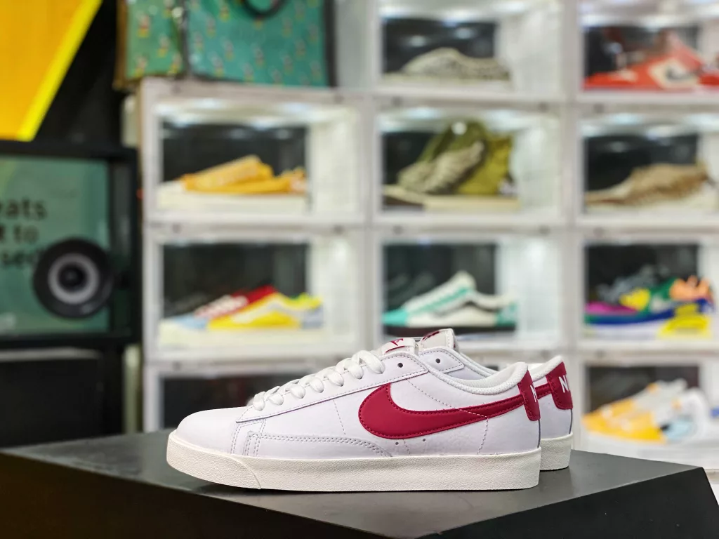 Youth Versatile, Nike Blazer Low LE 