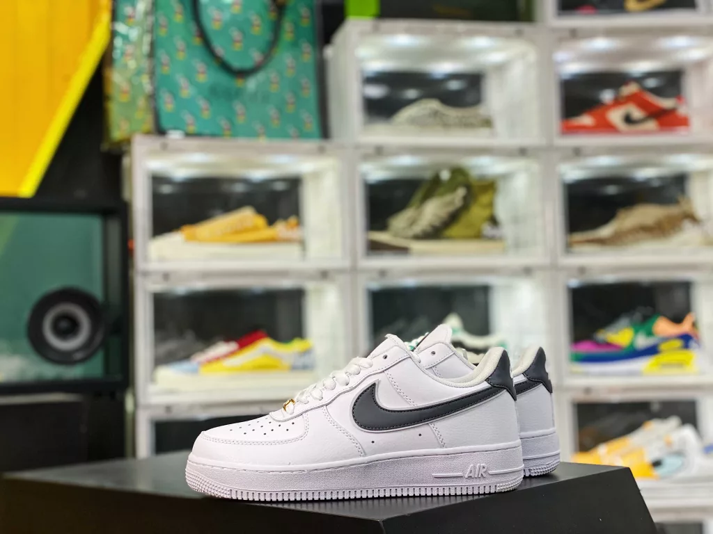 Official new company level Nike Air Force 1'07 Low 