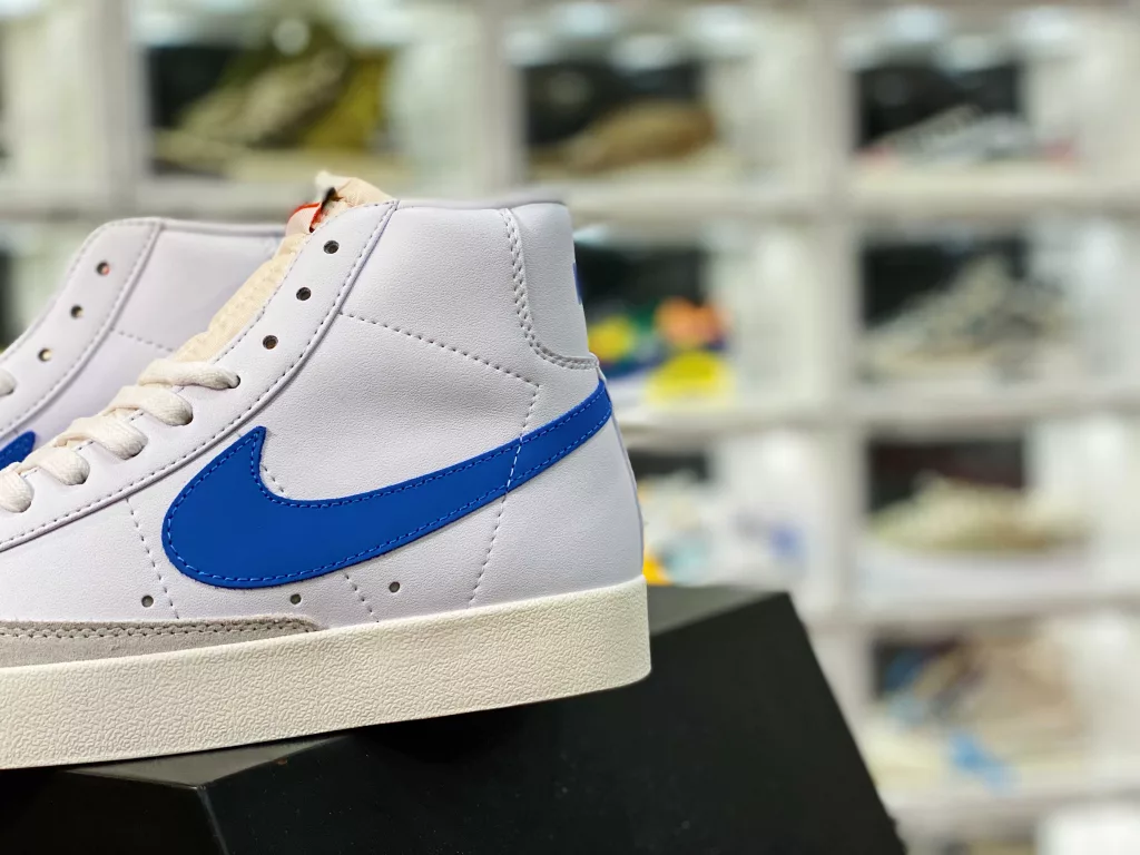 Nike Blazer Mid Versatile Piece Company level Strongest Nike Blazer Trailblazer ‼️ The timeless trend of IP craftsmanship, fine needle stitching, and wiring all follow the original shoe label, the original box, and the pure original shoe upper pulled back from Qingdao QT, LX3, factory made in 10