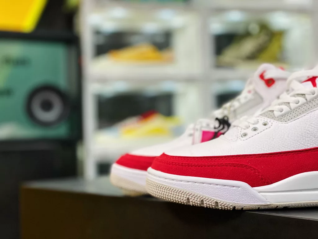 Air Jordan 3 Tinker 