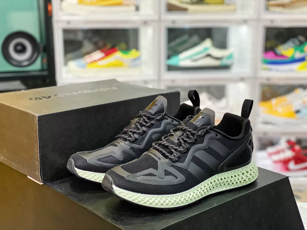 True label with half size # avant-garde to the extreme # Tribute to new technology 4D printing technology ❗ 2020 New Product, Adidas Consortium Runner Sense 4D 