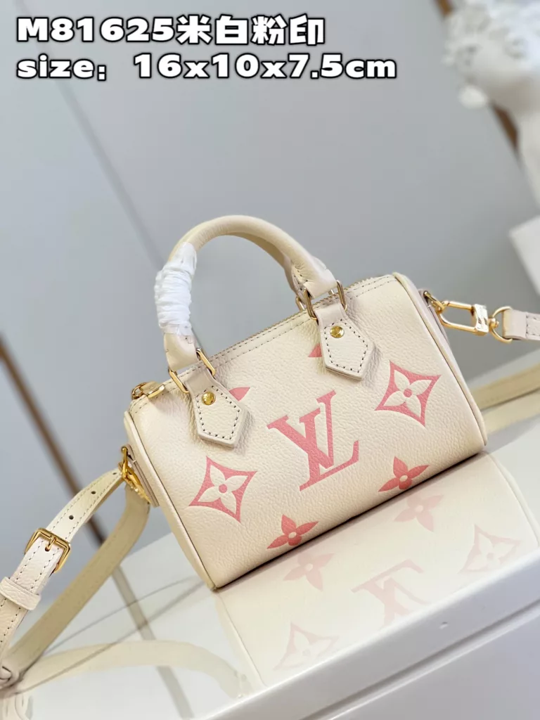 Factory price 540 [Top quality original order] M81625 Cream White Powder Printed Full Leather Pillow Bag Series This Nano Speedy handbag is made of Monogram Imprente leather and features a Monogram pattern through embossing and printing processes. The rolled leather handle, padlock, and rounded design are derived from the Speedy travel bag design introduced in 1930. Size: 16x10x7.5cm.