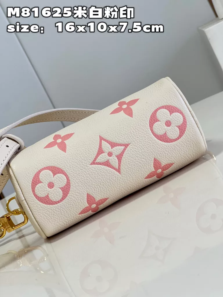 Factory price 540 [Top quality original order] M81625 Cream White Powder Printed Full Leather Pillow Bag Series This Nano Speedy handbag is made of Monogram Imprente leather and features a Monogram pattern through embossing and printing processes. The rolled leather handle, padlock, and rounded design are derived from the Speedy travel bag design introduced in 1930. Size: 16x10x7.5cm.